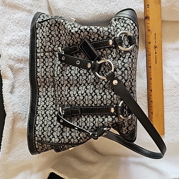 COPY - Genuine ÇOACH Vintage Hobo Bucket Purse - The Real Deal! This was a Sign… - Picture 3 of 11